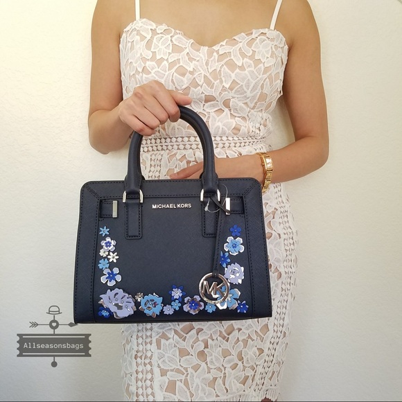 NWT Michael Kors Dillon satchel floral navy bag - Picture 2 of 8